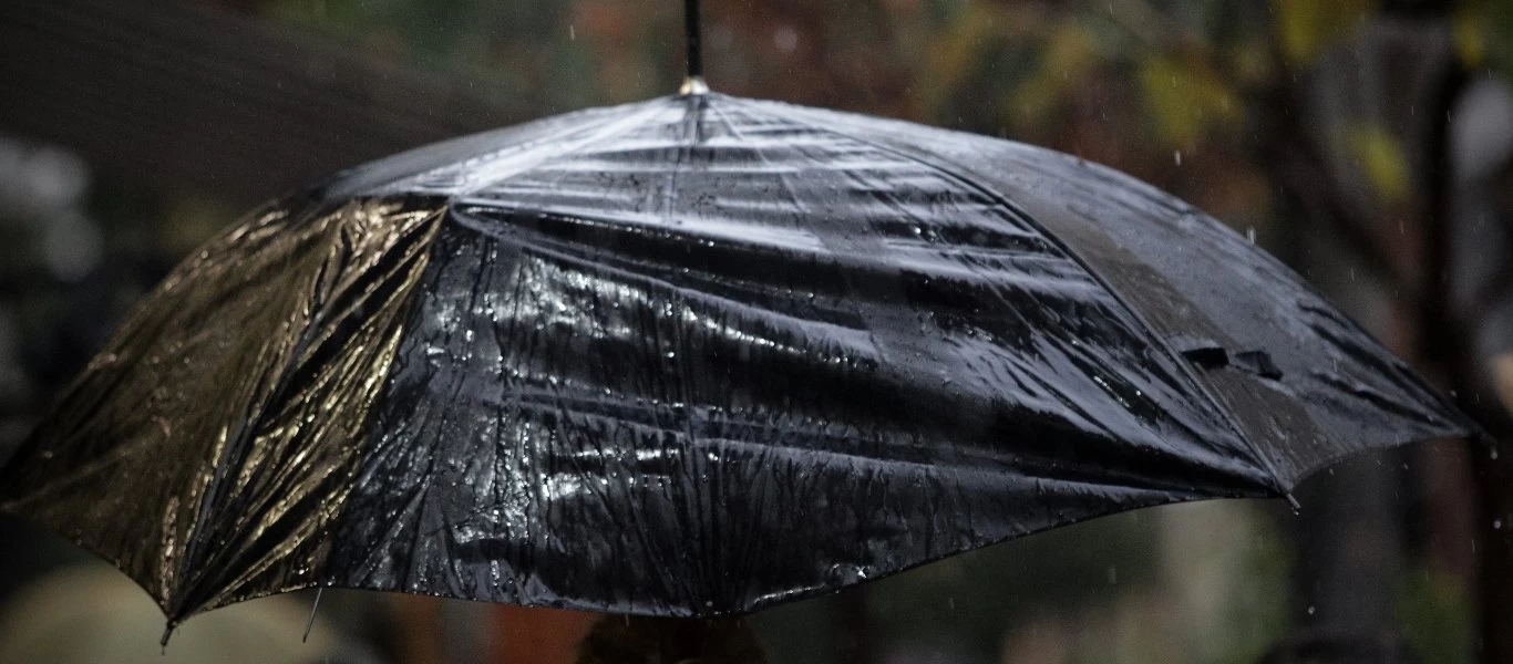 Μπουρίνι μικρής διάρκειας ξέσπασε στην Θεσσαλονίκη